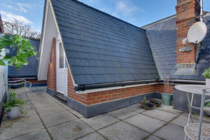 Roof Terrace- click for photo gallery